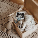 Personalisiertes Christliche Erinnerungsbox für Geburt mit den besten Babysachen