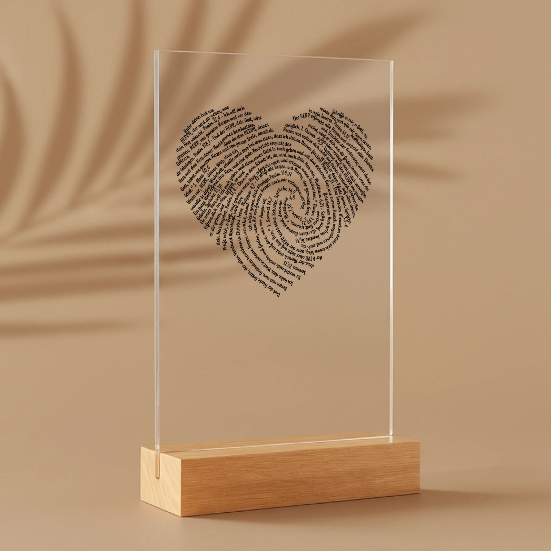Personalisierter Acrylaufsteller mit Holzsockel, christliche Deko und Geschenkidee, stilvoll mit Schatten platziert
