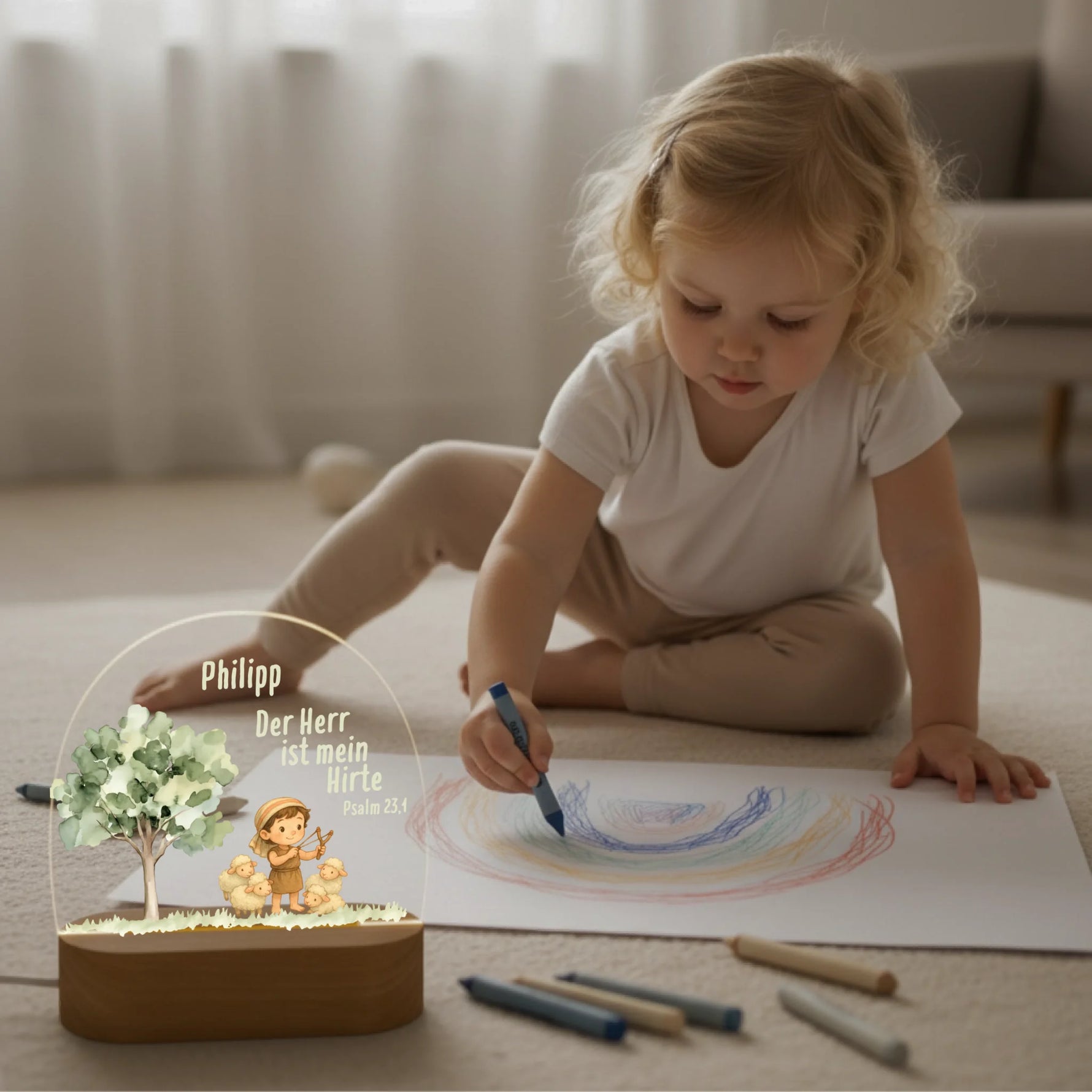 Personalisiertes LED Nachtlicht Christliche Deko und Geschenk Kind malt