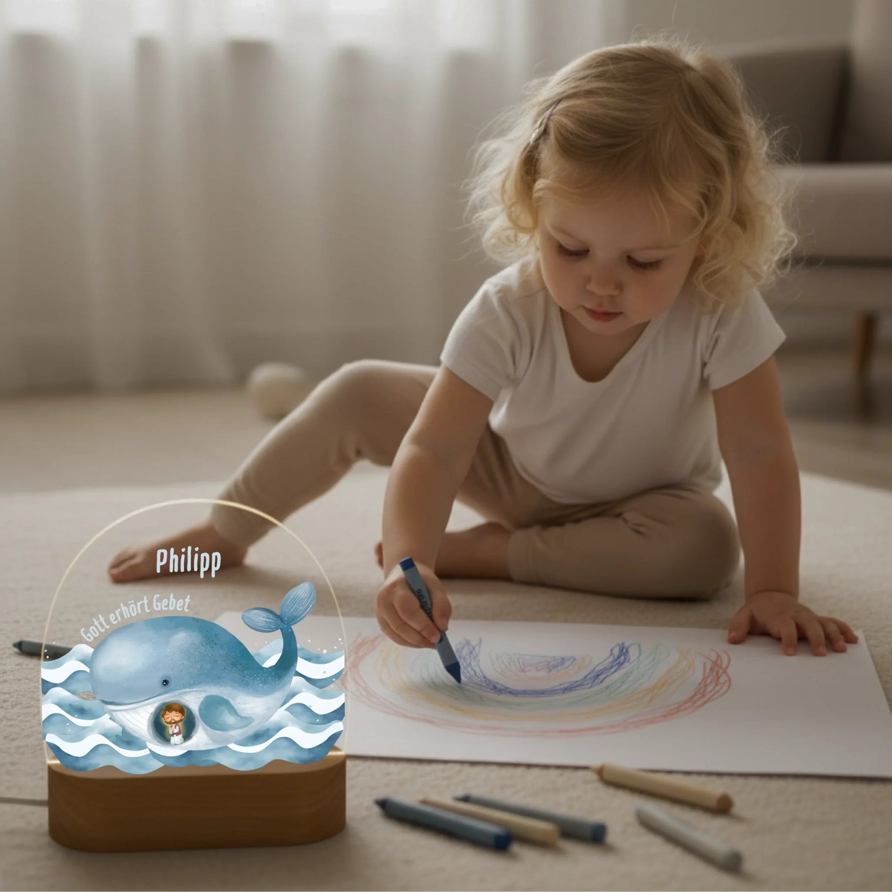 Personalisiertes LED Nachtlicht Christliche Deko und Geschenk Kind malt