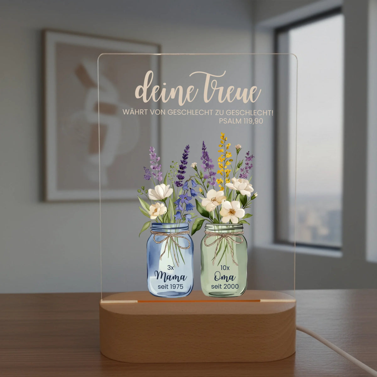 Personalisiertes LED Nachtlicht Christliche Deko und Geschenk Tisch im Hintergrund Bild