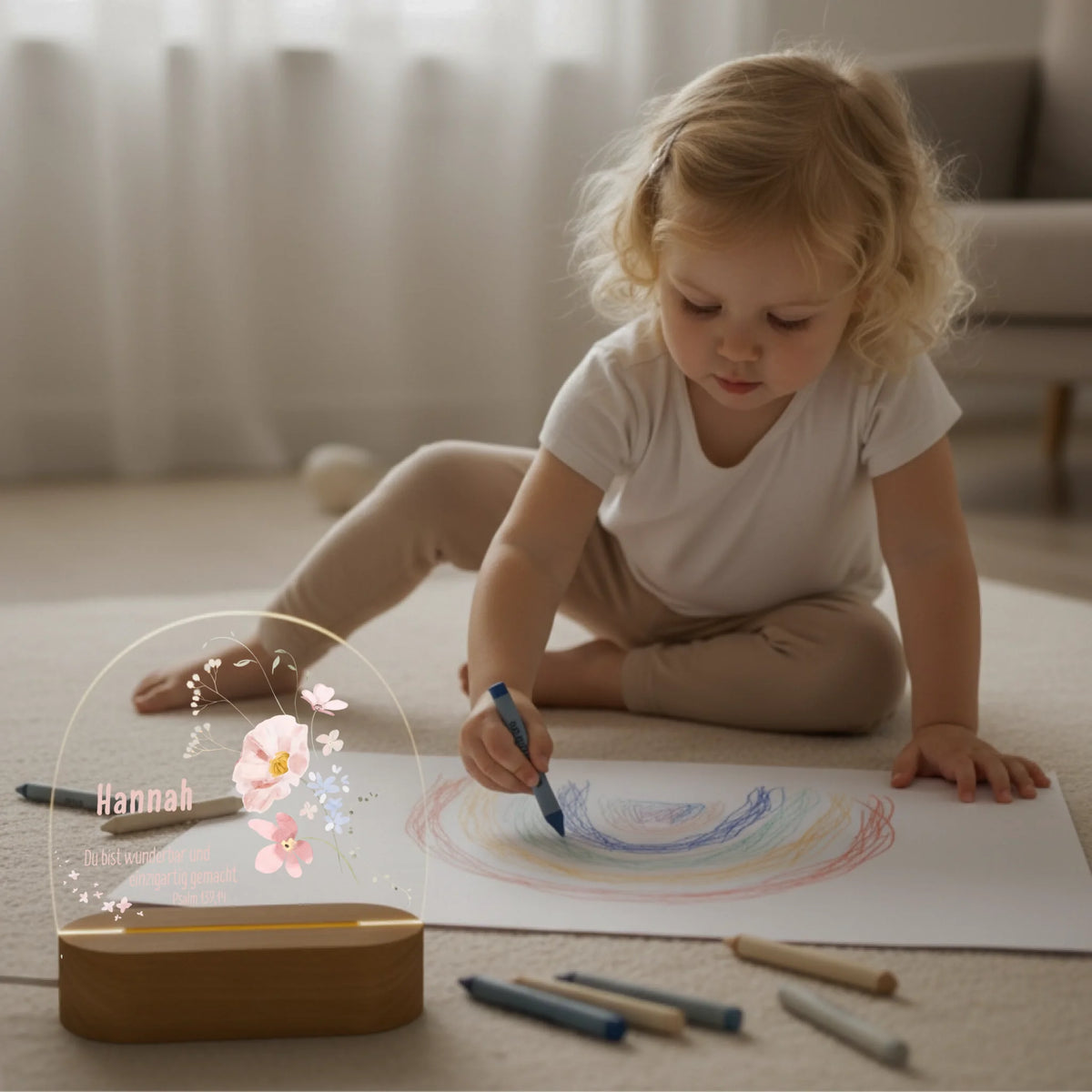 Personalisiertes LED Nachtlicht Christliche Deko und Geschenk Kind malt